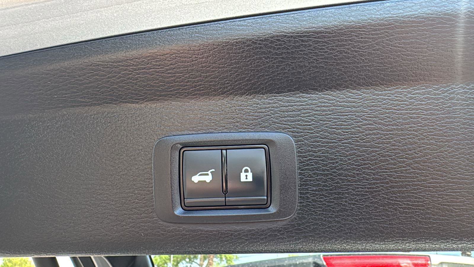 Used 2023 Mitsubishi Outlander SEL image 31