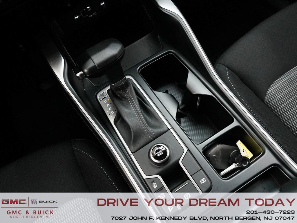 Used 2025 Kia Sorento LX image 26