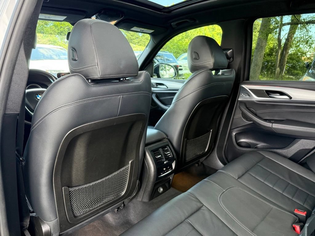 Used 2018 BMW X3 xDrive30i w/ M Sport Package AWD/4WD image 14
