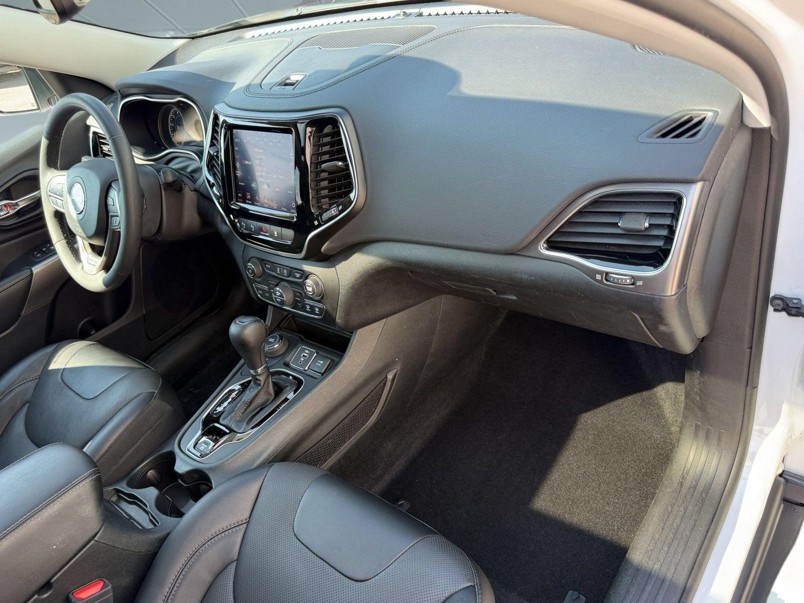 Used 2022 Jeep Cherokee Limited w/ Elite Package AWD/4WD image 27