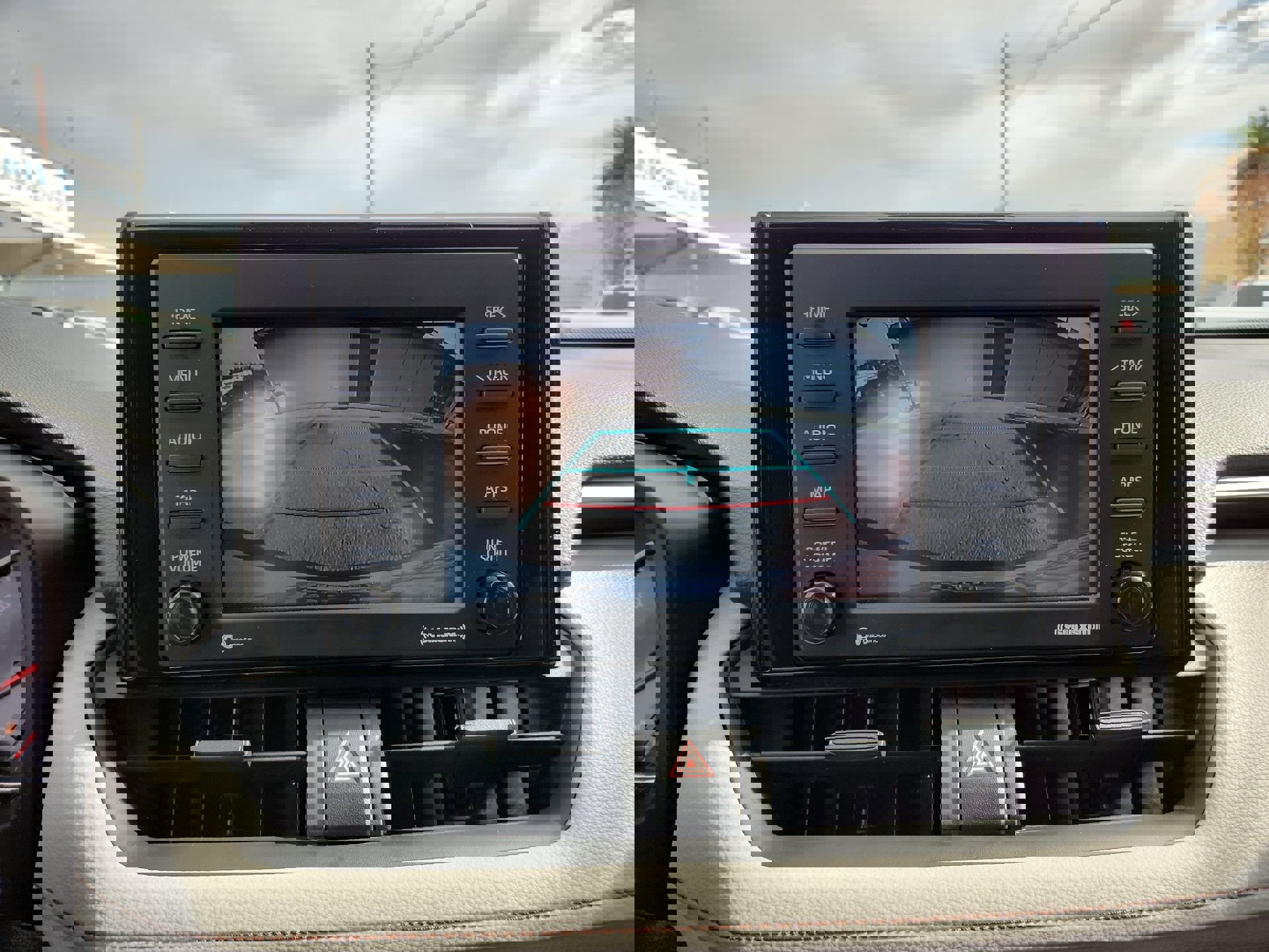 Used 2021 Toyota RAV4 XLE image 22