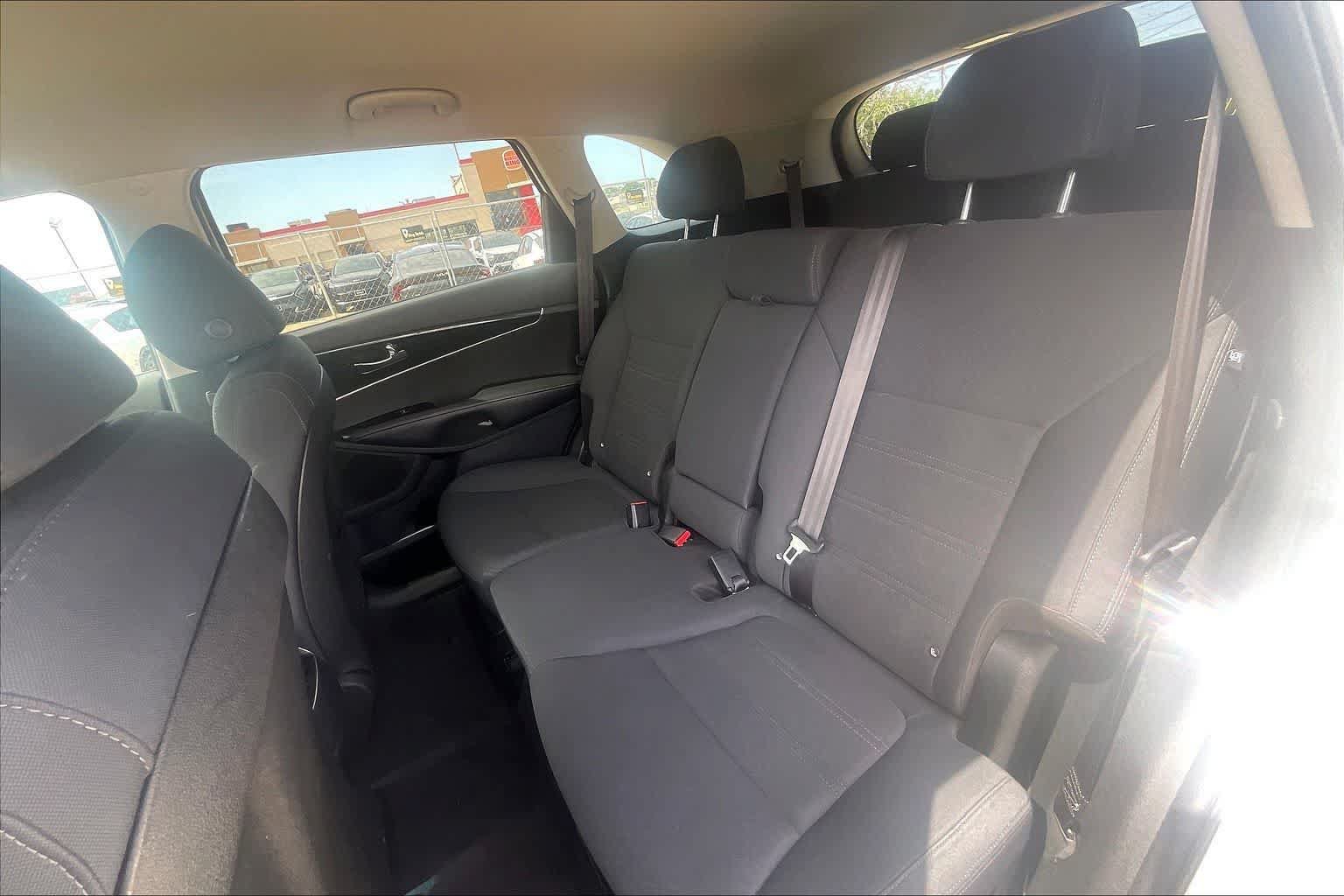 Used 2020 Kia Sorento L FWD image 28