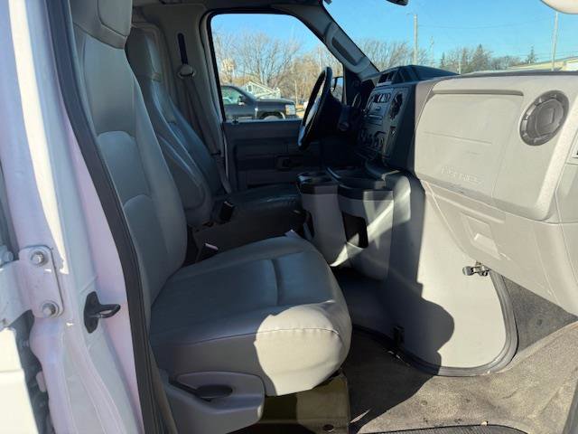 Used 2012 Ford E-250 and Econoline 250 Extended w/ PWR Group image 9