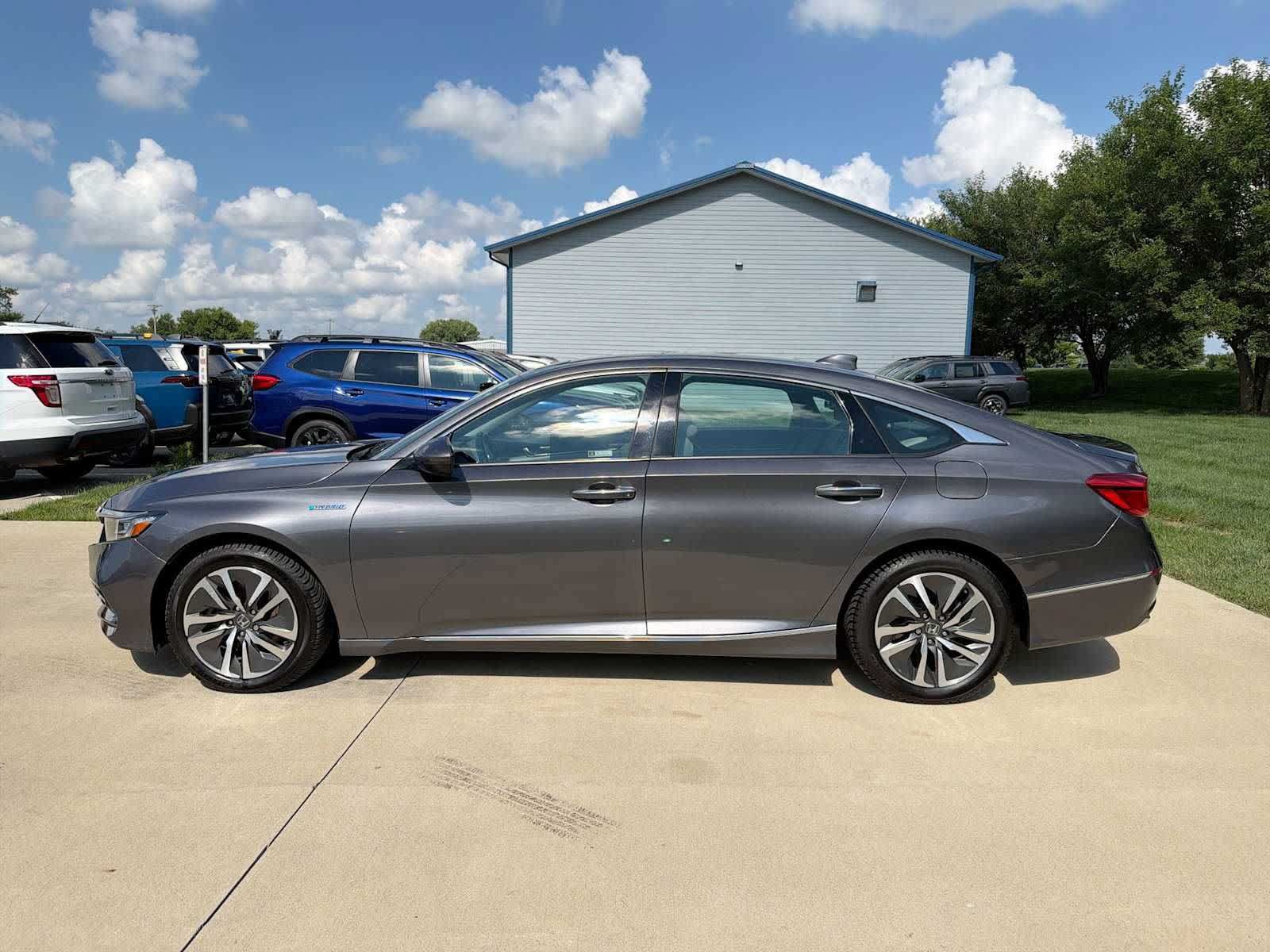Used 2018 Honda Accord Touring image 3