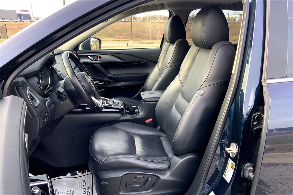 Used 2021 MAZDA CX-9 Touring w/ Touring Premium Package image 9