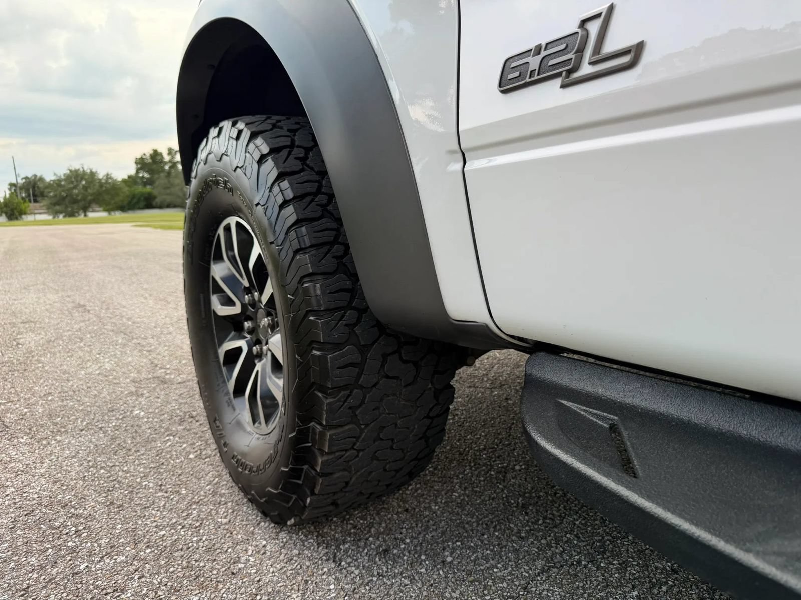 Used 2013 Ford F150 Raptor w/ Luxury Equipment Group AWD/4WD image 25