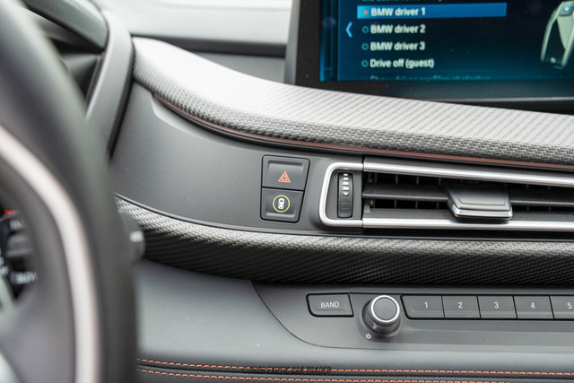 Used 2019 BMW i8 Coupe AWD/4WD image 40