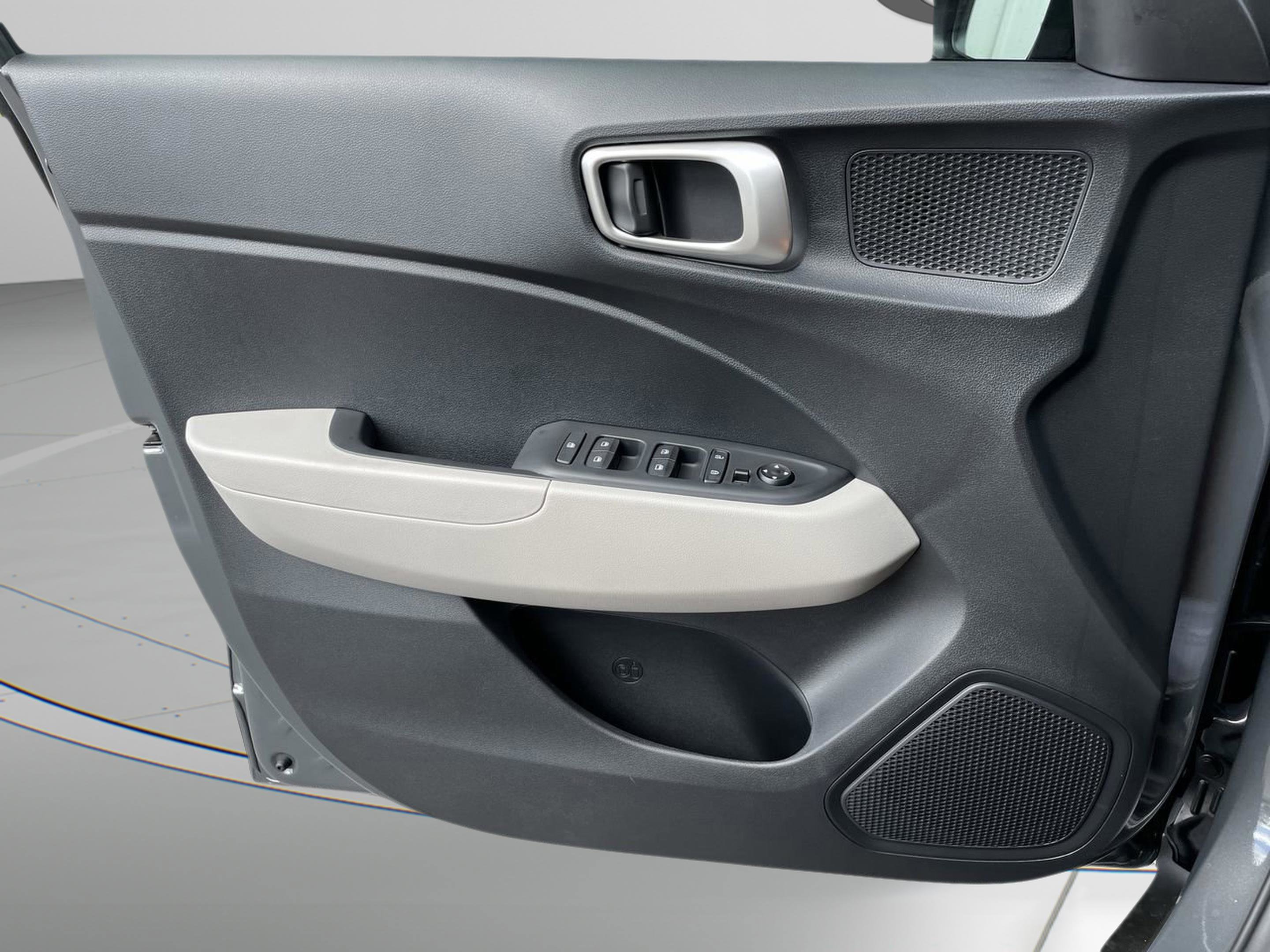 New 2026 Hyundai Venue SEL FWD image 26