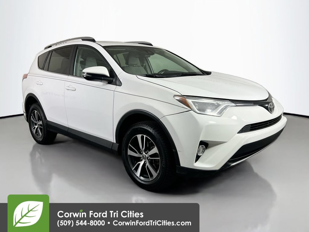 Used 2017 Toyota RAV4 XLE FWD image 1