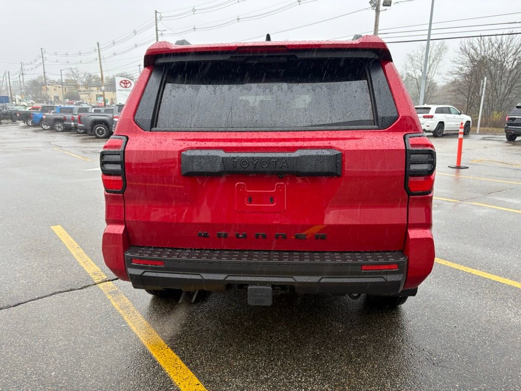 New 2026 Toyota 4Runner SR5 AWD/4WD image 4