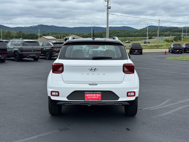 New 2025 Hyundai Venue Limited image 26
