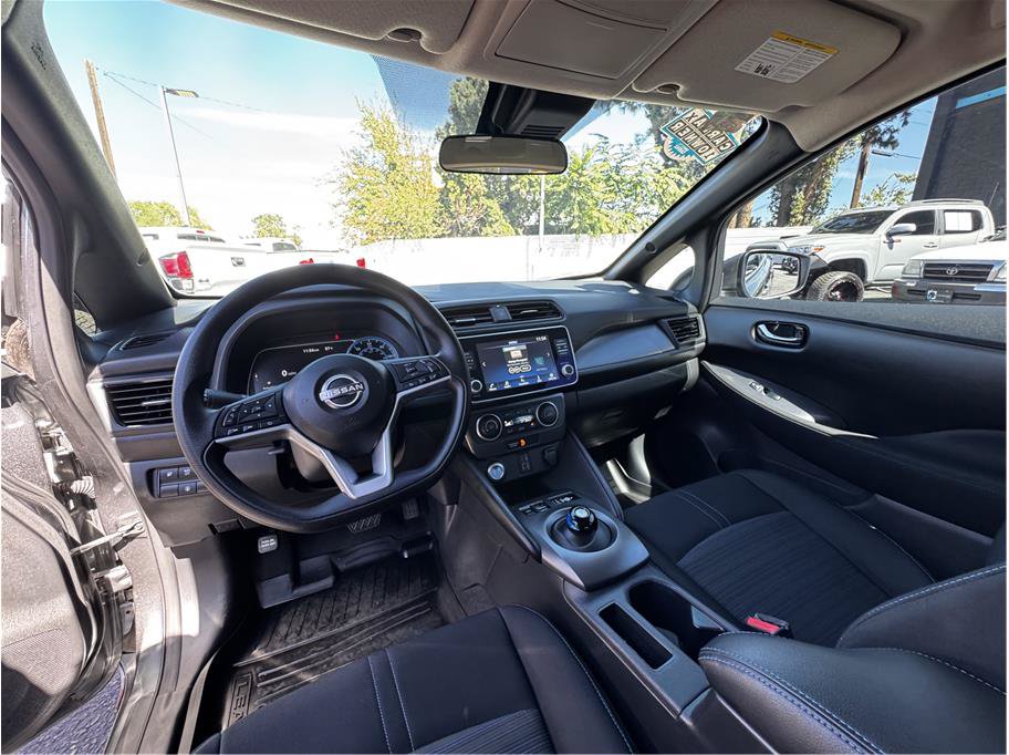 Used 2025 Nissan Leaf S FWD image 14