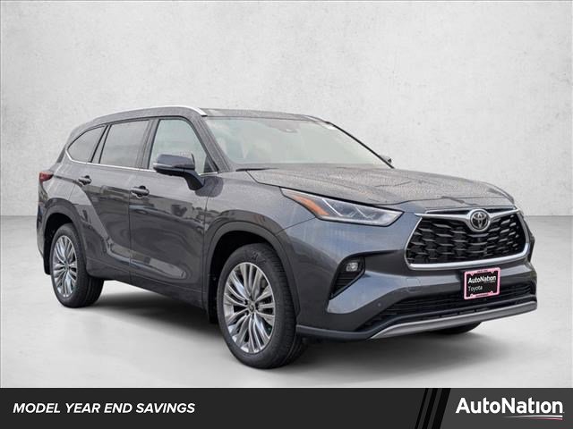 New 2025 Toyota Highlander Platinum