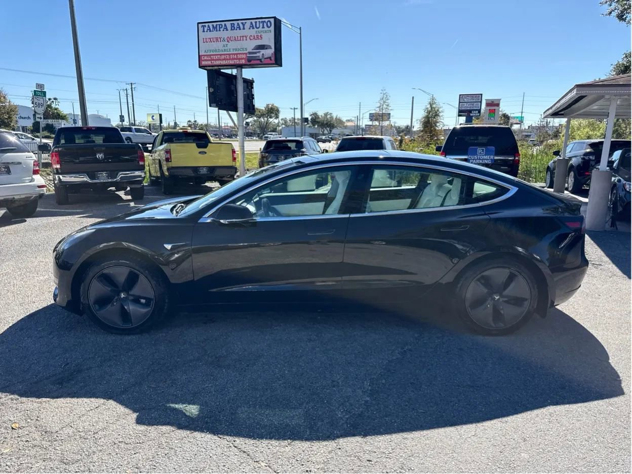 Used 2019 Tesla Model 3 Standard Range RWD image 8