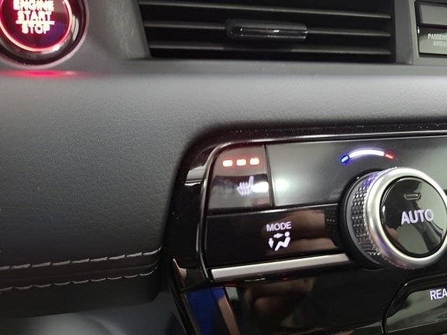 Used 2025 Honda Pilot Touring image 39