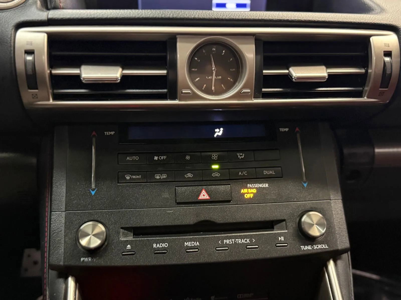 Used 2016 Lexus IS 300 AWD w/ F Sport Package image 33