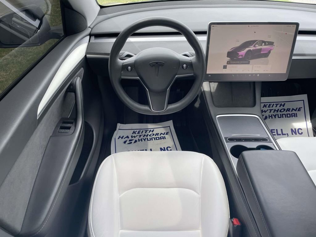 Used 2023 Tesla Model Y Long Range image 13
