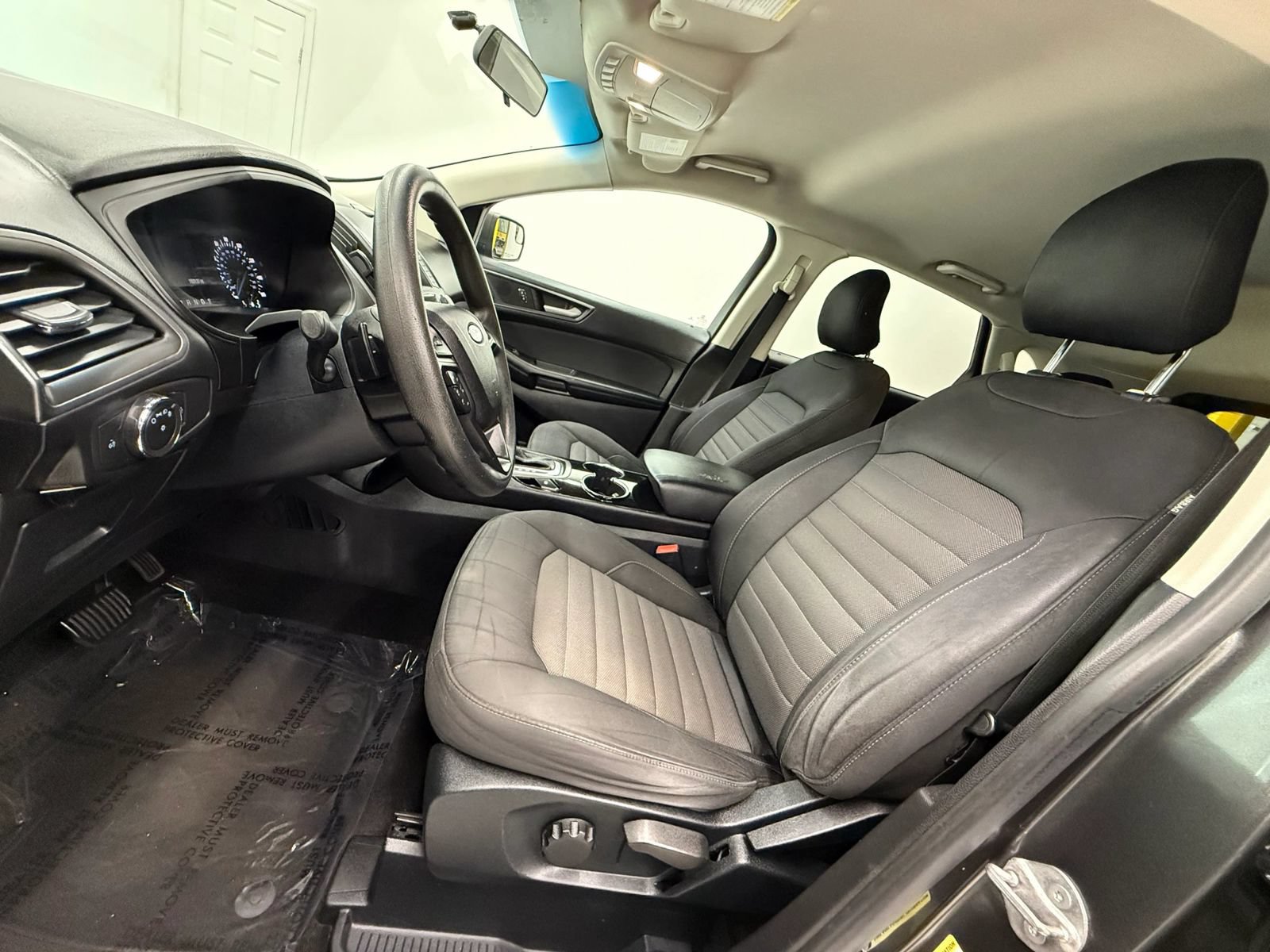 Used 2016 Ford Edge SE FWD image 16