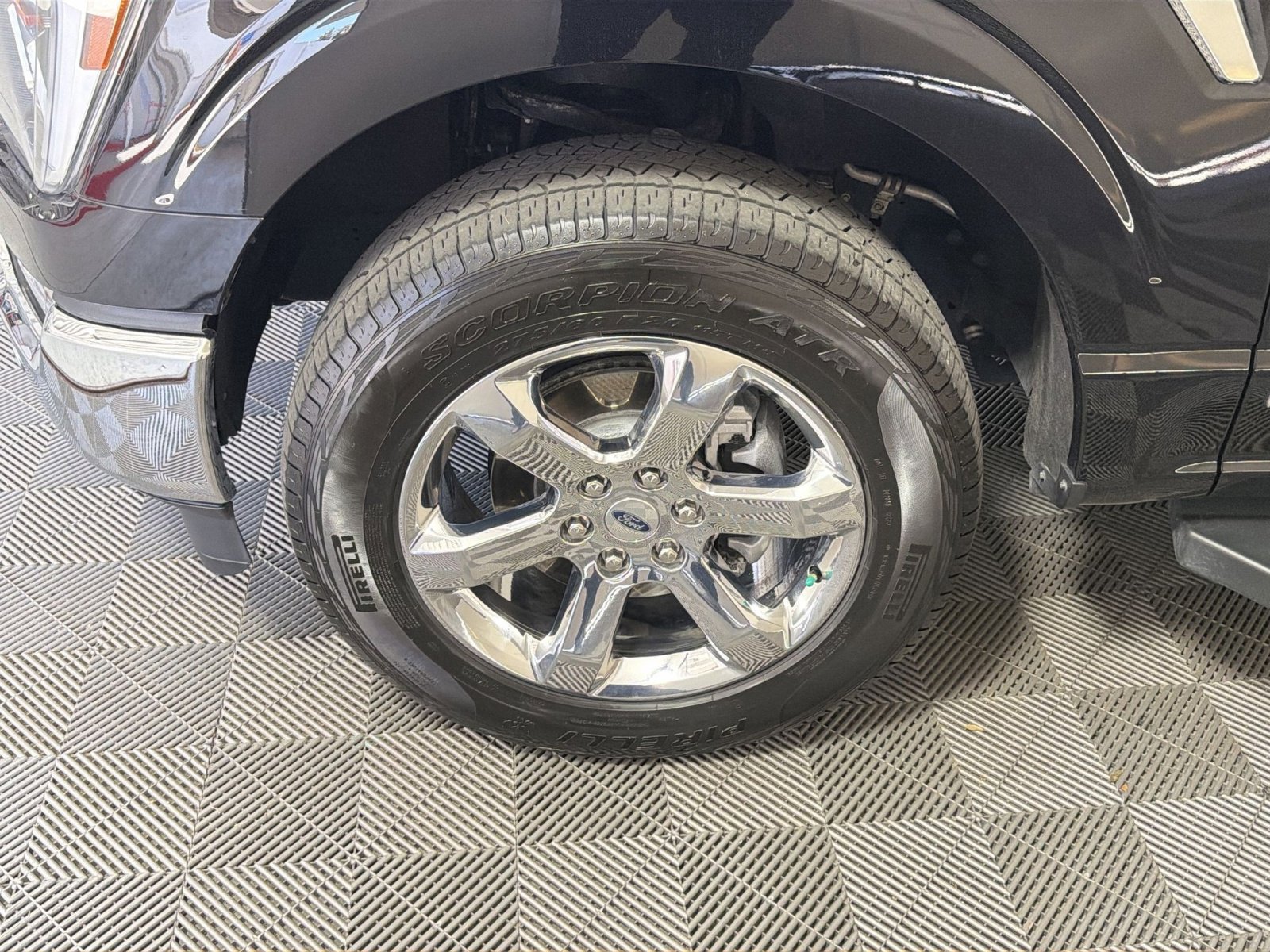 Used 2023 Ford F150 Lariat w/ Equipment Group 502A High image 12