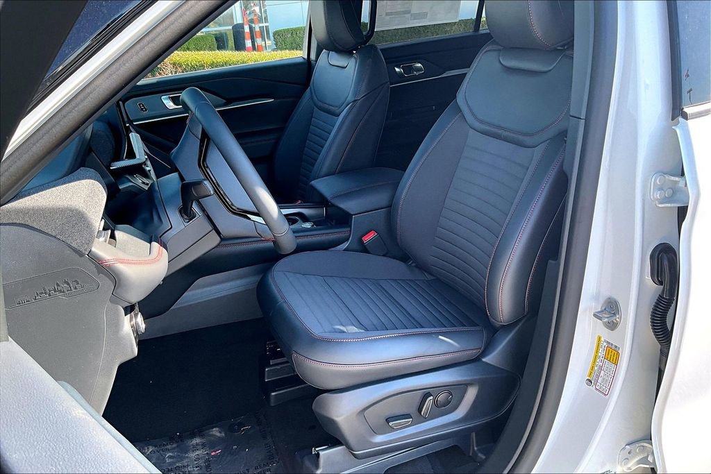 New 2026 Ford Explorer ST-Line image 9