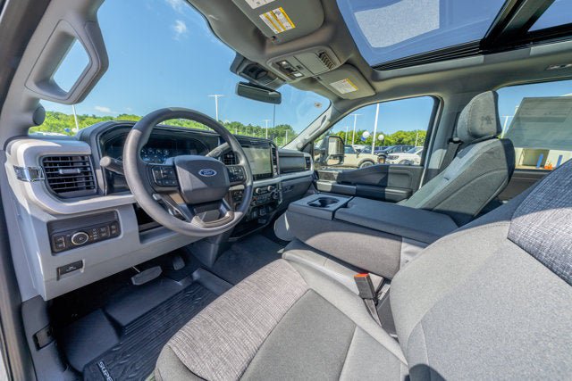 New 2026 Ford F350 XLT w/ XLT Premium Package AWD/4WD image 26