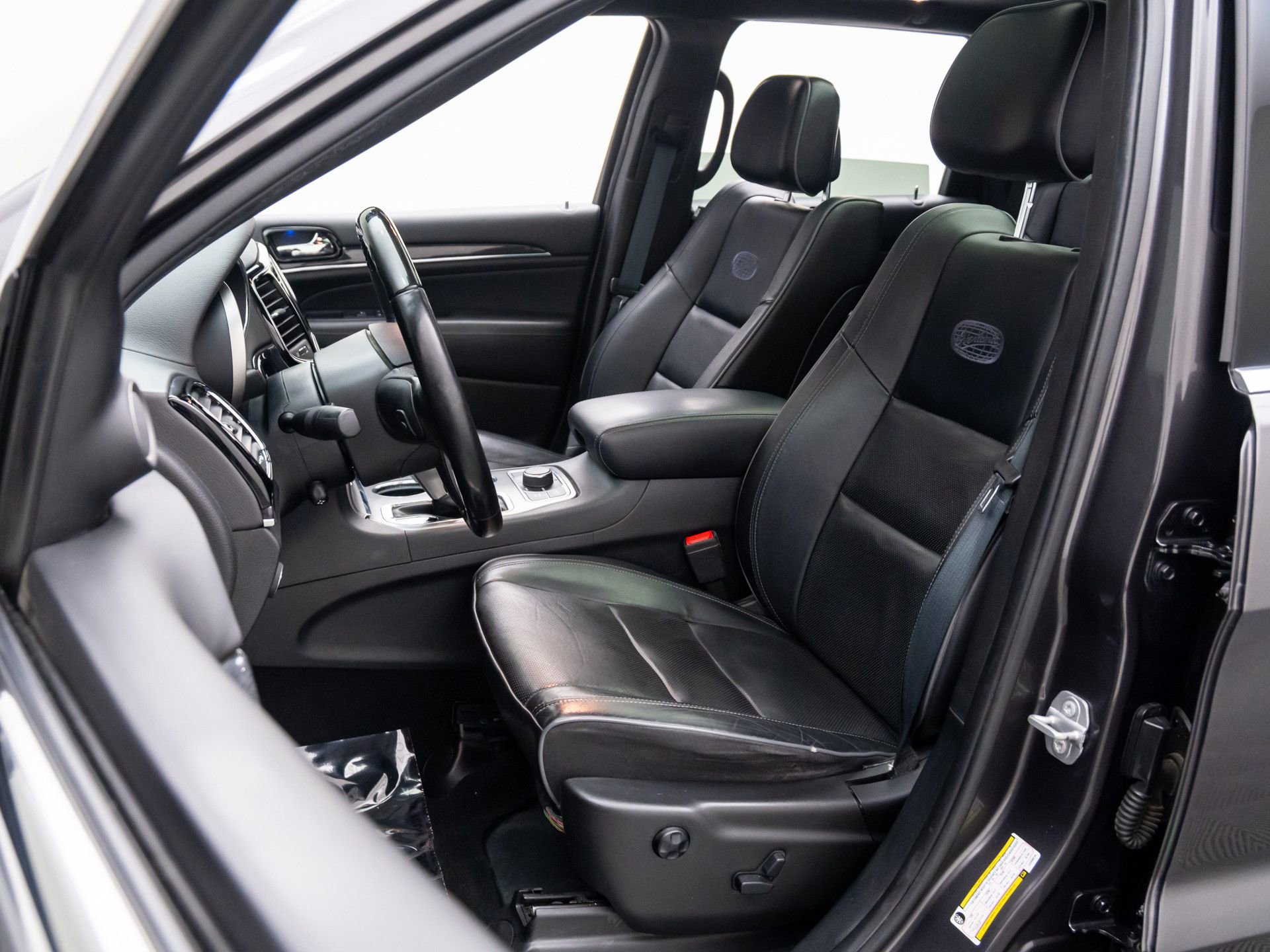 Used 2020 Jeep Grand Cherokee Overland image 17