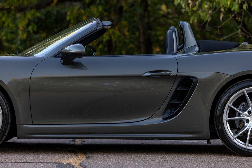 Used 2021 Porsche 718 Boxster Base w/ Premium Package image 63