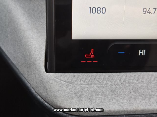 New 2026 Ford Maverick XLT w/ XLT Luxury Package FWD image 18