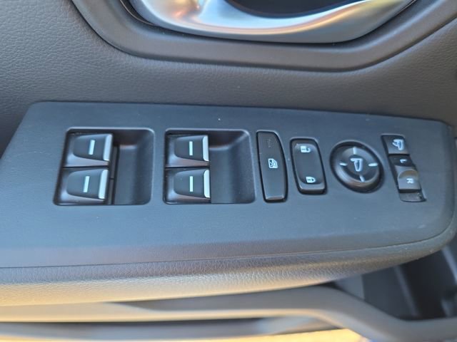 Used 2025 Honda Pilot TrailSport image 43