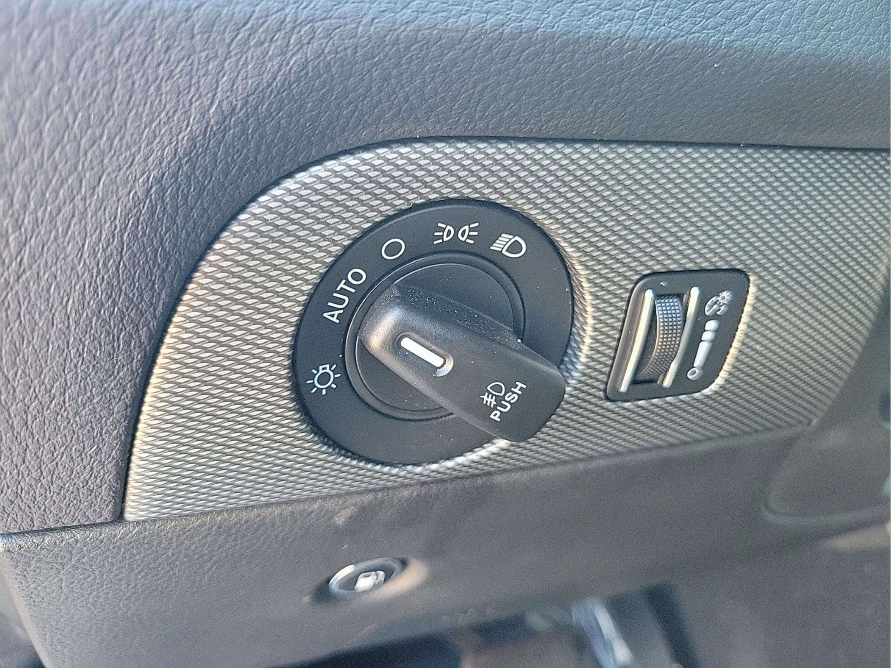 Used 2020 Dodge Durango GT image 18