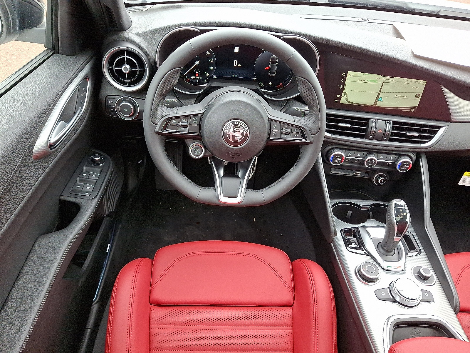 New 2026 Alfa Romeo Giulia AWD image 7