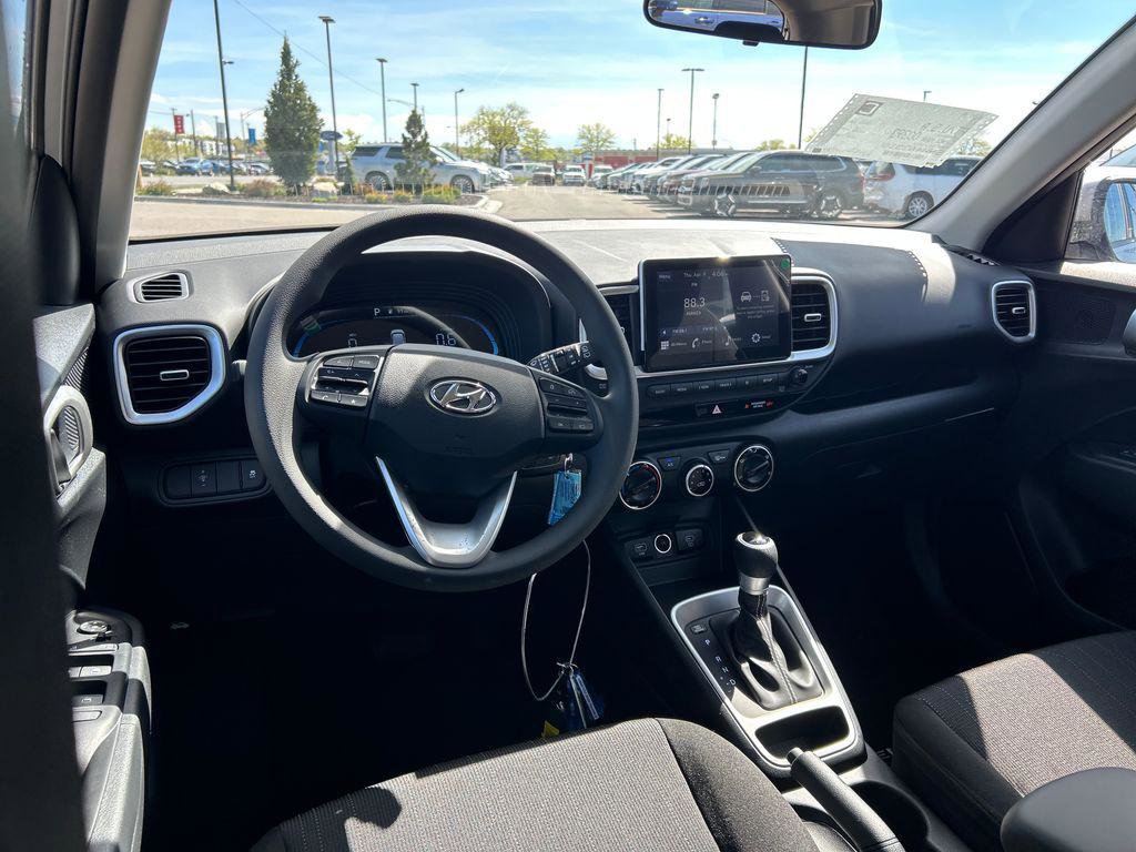 New 2026 Hyundai Venue SE FWD image 11