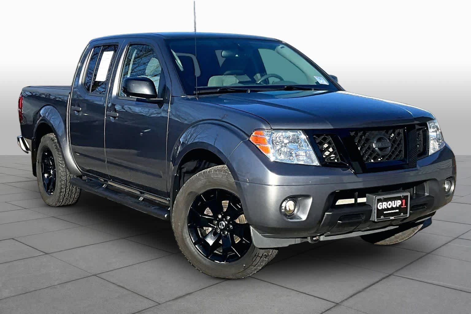 Used 2021 Nissan Frontier SV w/ Midnight Edition Floor Mats AWD/4WD image 3
