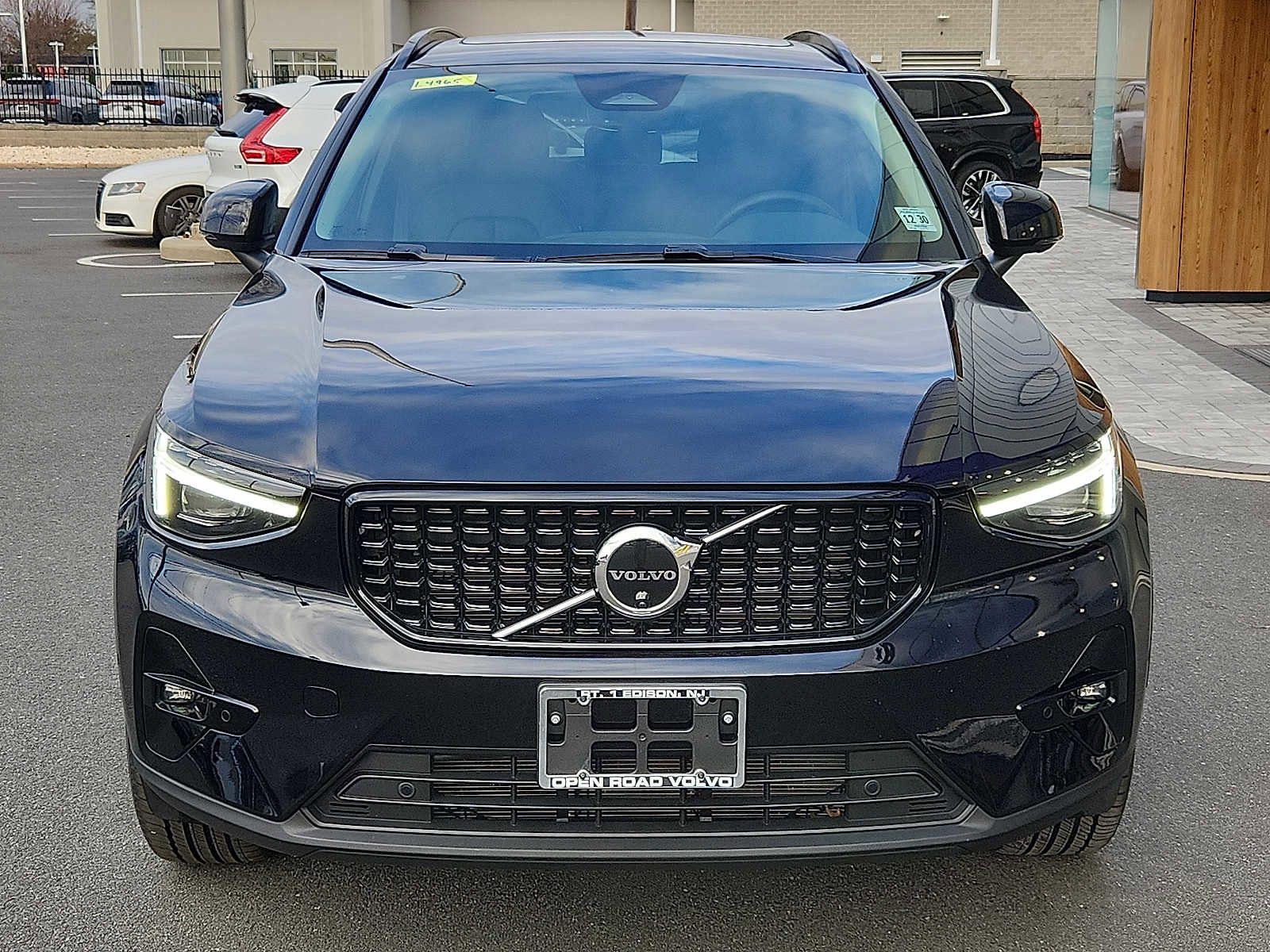 Used 2026 Volvo XC40 B5 Plus w/ Protection Package Premier image 2