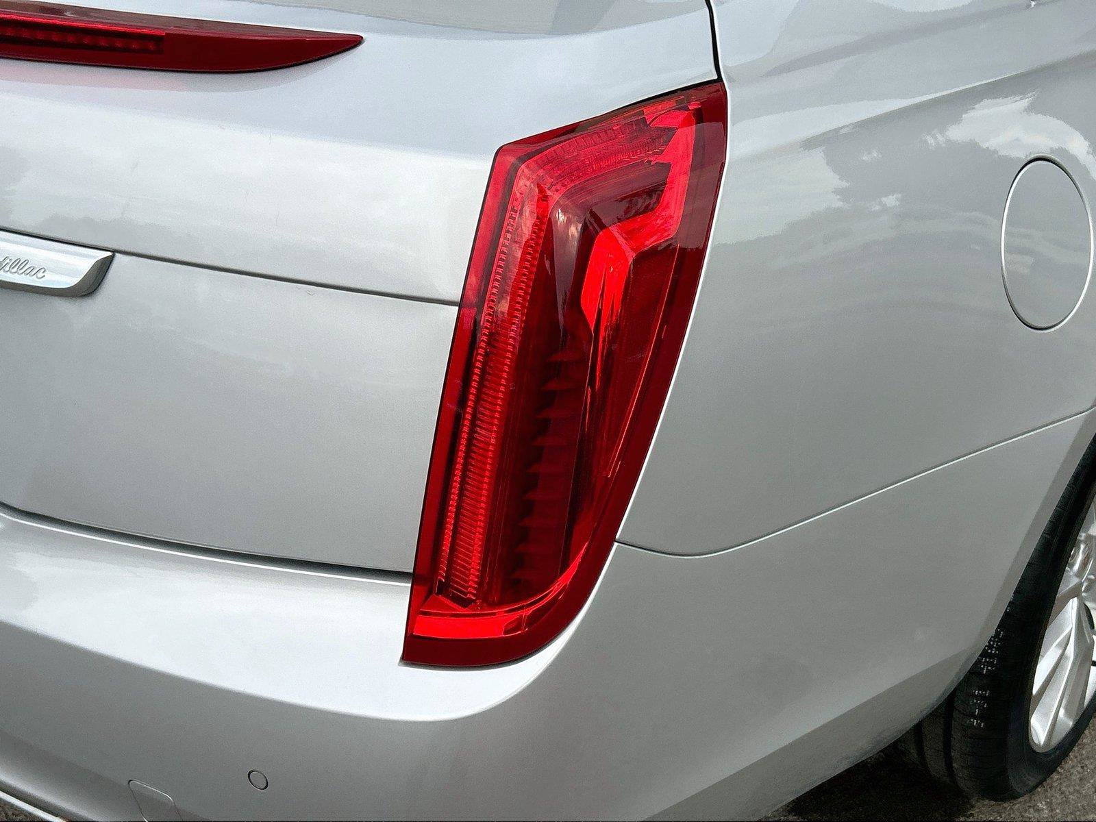 Used 2015 Cadillac XTS Luxury w/ Driver Awareness Package FWD image 11