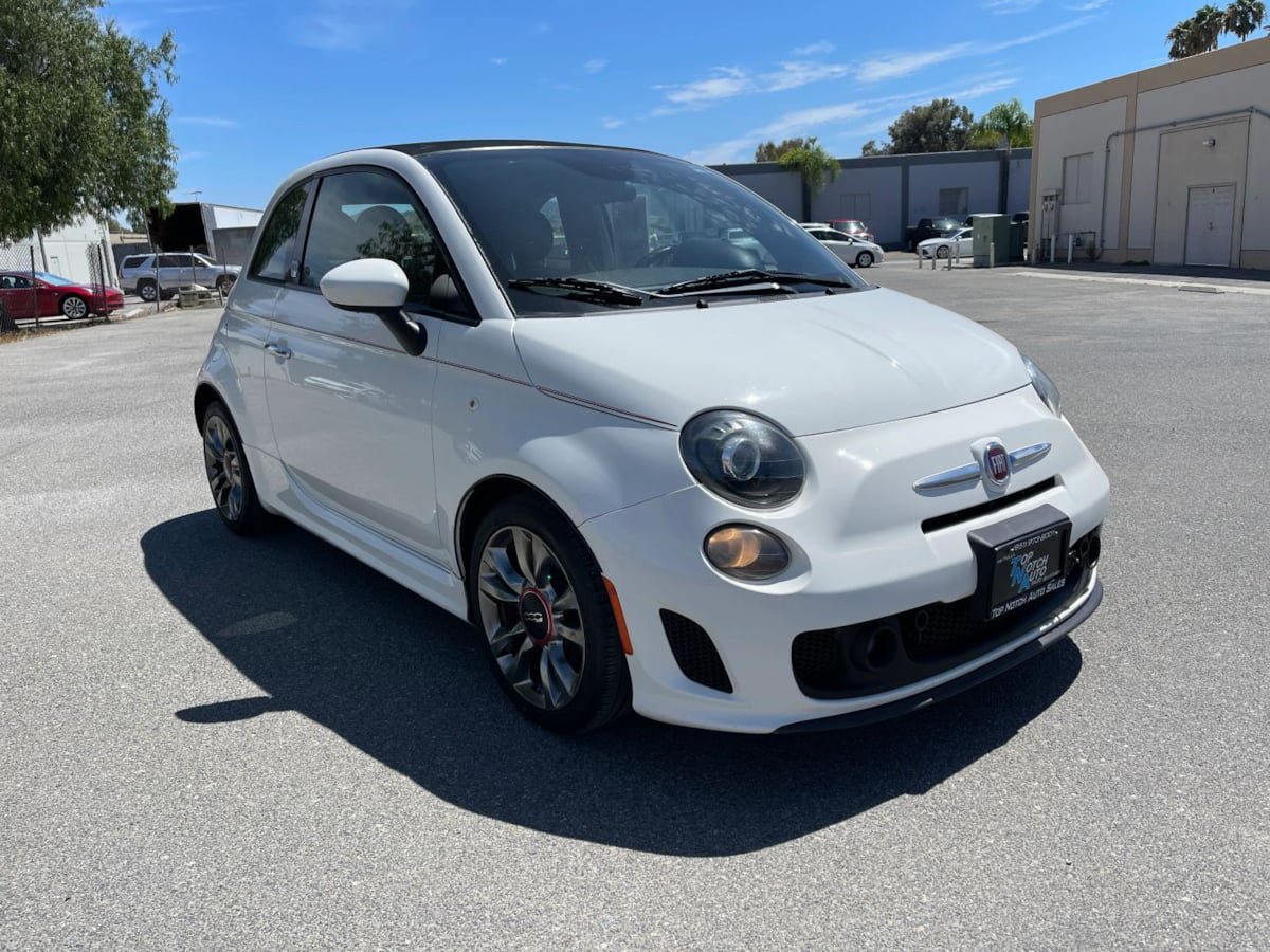 Used 2014 FIAT 500 GQ Edition w/ Comfort/Convenience Group FWD image 3