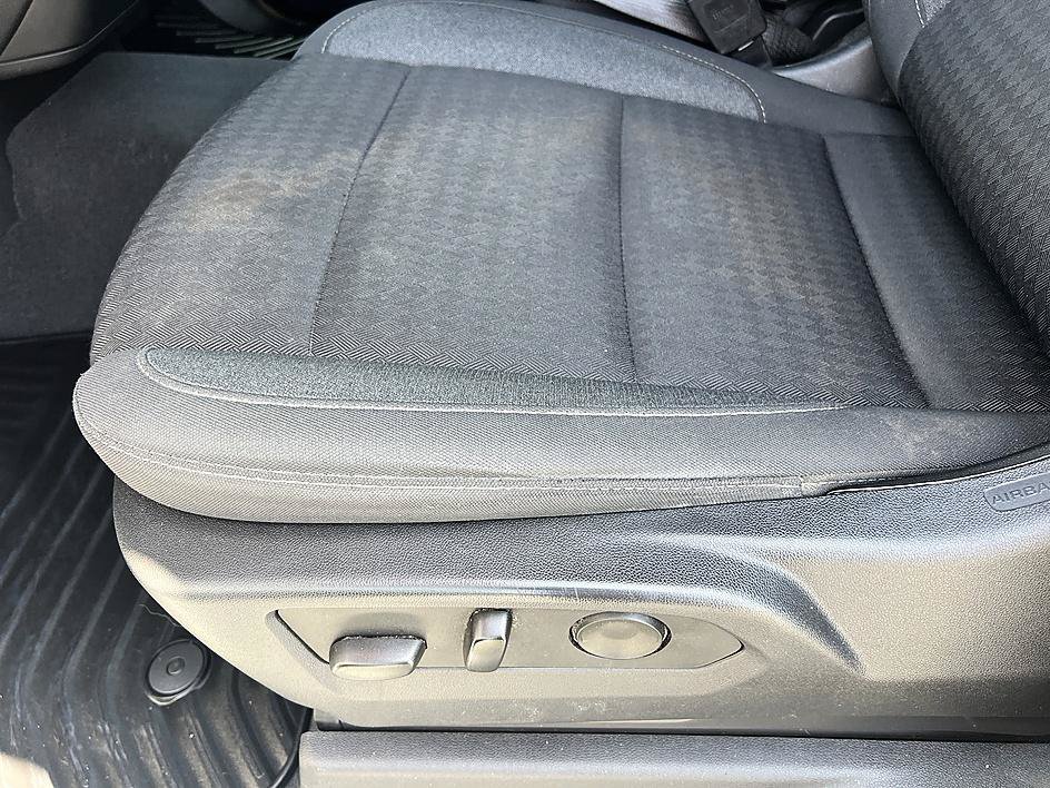 Used 2023 Chevrolet Silverado 1500 Custom AWD/4WD image 21