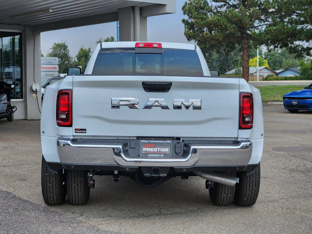 Used 2026 RAM 3500 Tradesman AWD/4WD image 12
