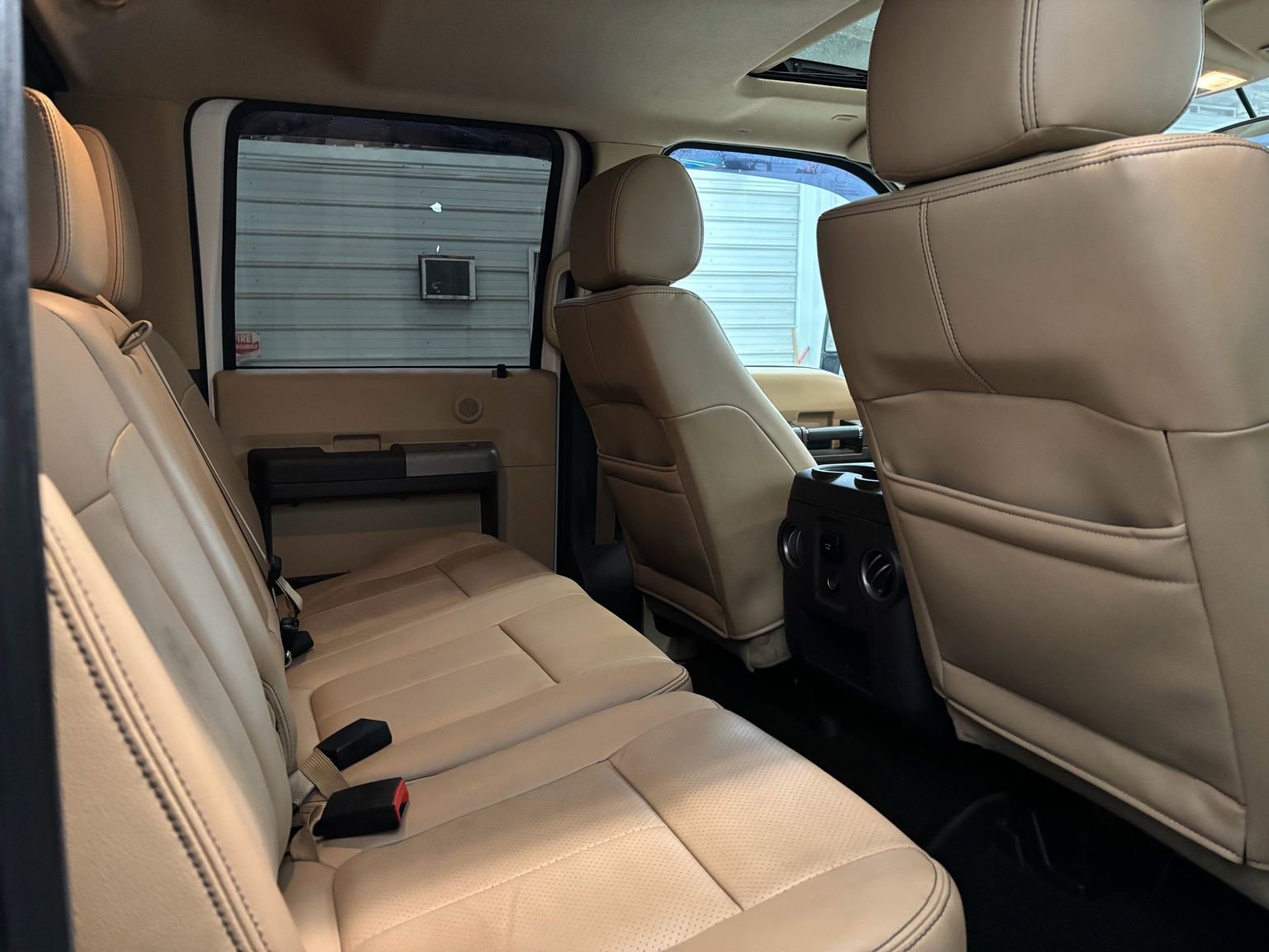 Used 2016 Ford F350 Lariat w/ Lariat Ultimate Package image 32