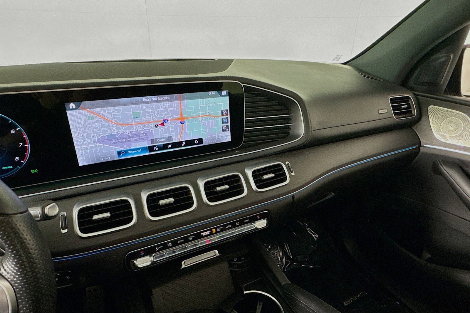 Used 2022 Mercedes-Benz GLS 580 4MATIC image 22