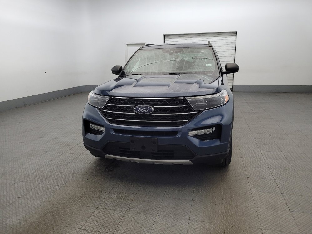 Used 2020 Ford Explorer XLT w/ Equipment Group 202A AWD/4WD image 15