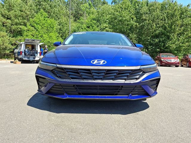 Certified 2024 Hyundai Elantra SE FWD image 35
