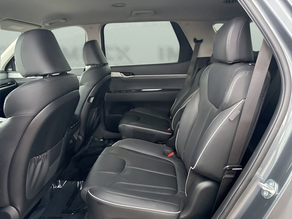Used 2025 Hyundai Palisade SEL FWD image 27