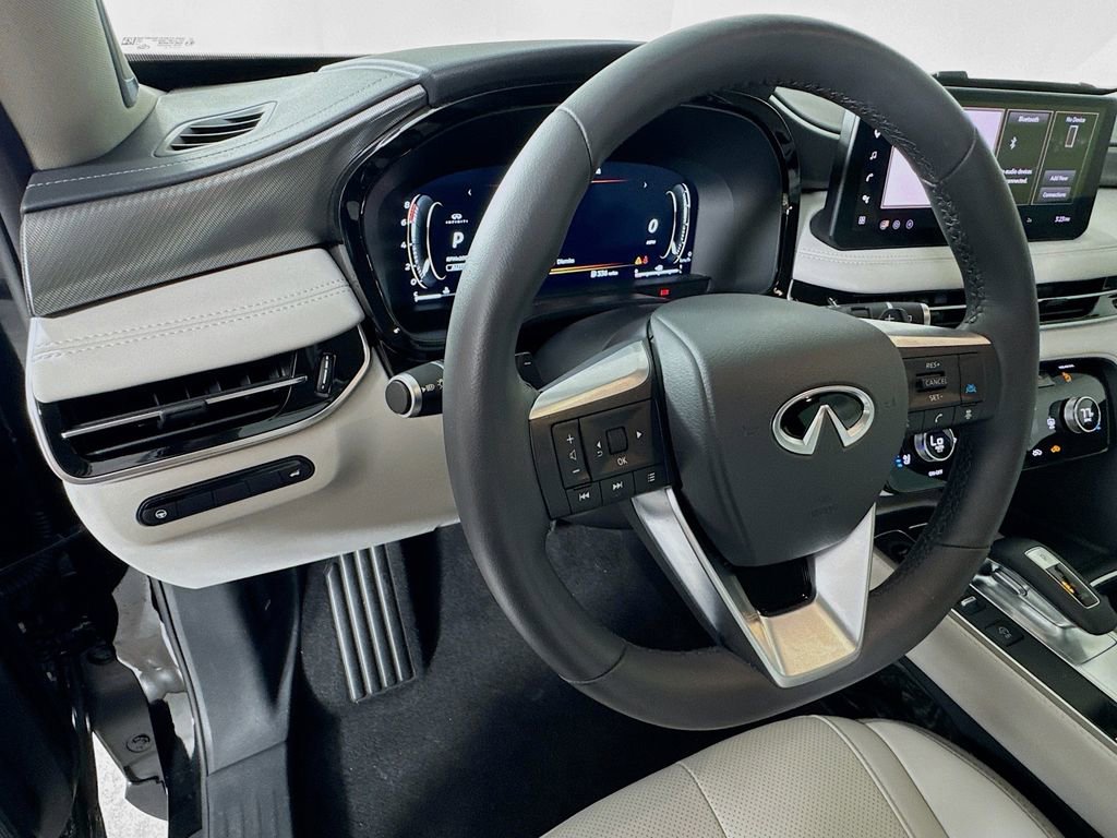 Certified 2026 INFINITI QX60 Luxe w/ Cargo Package AWD/4WD image 13