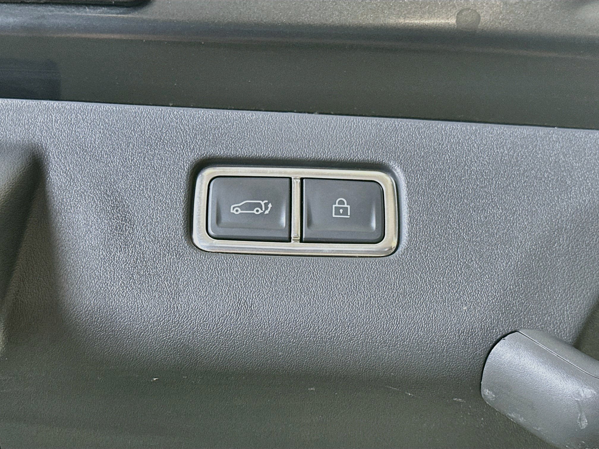 Used 2024 Kia EV9 Wind AWD/4WD image 32