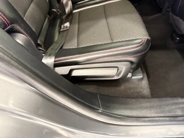 Used 2025 Ford Escape ST-Line Select AWD/4WD image 28
