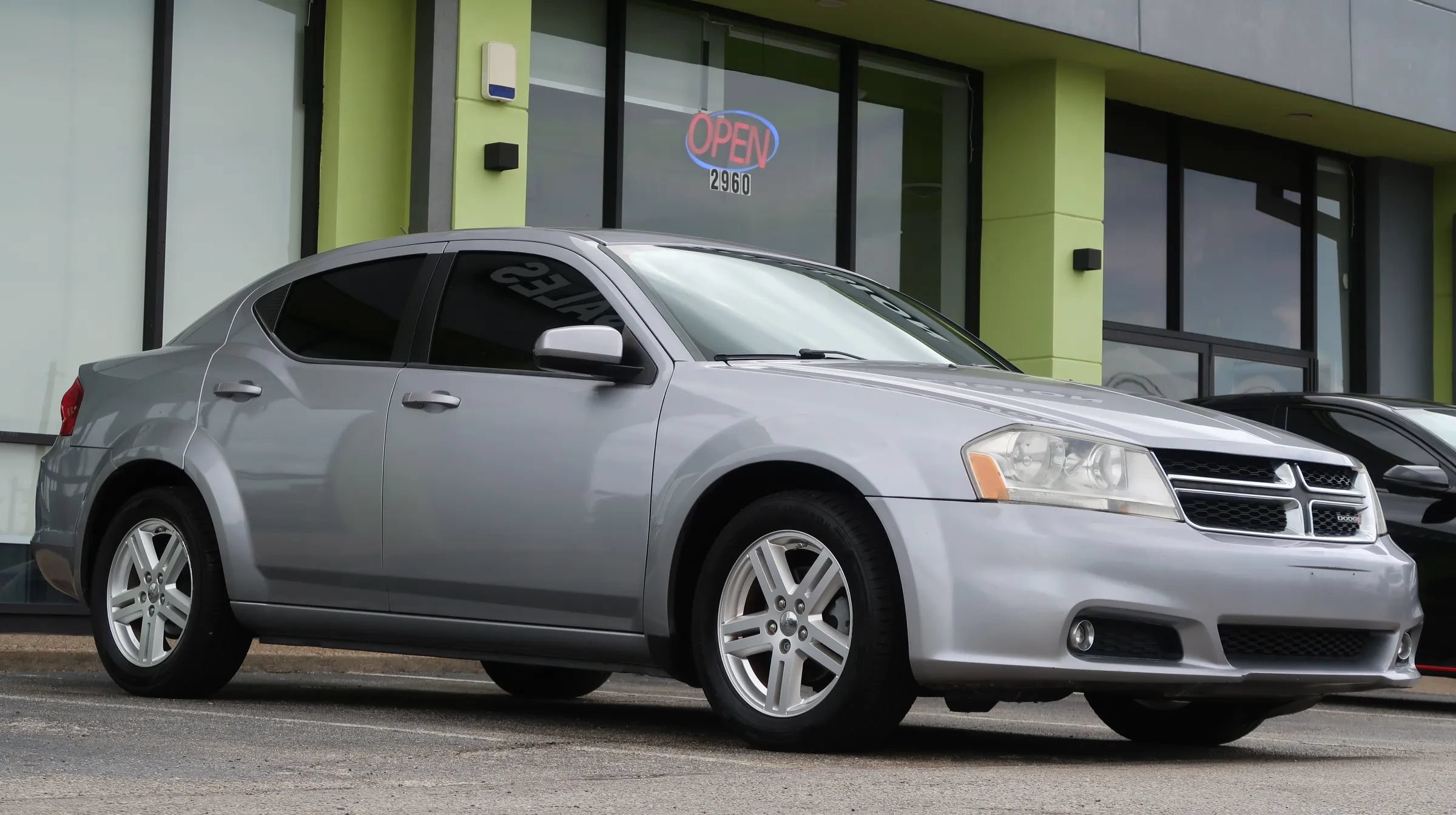 Used 2014 Dodge Avenger SXT FWD image 6