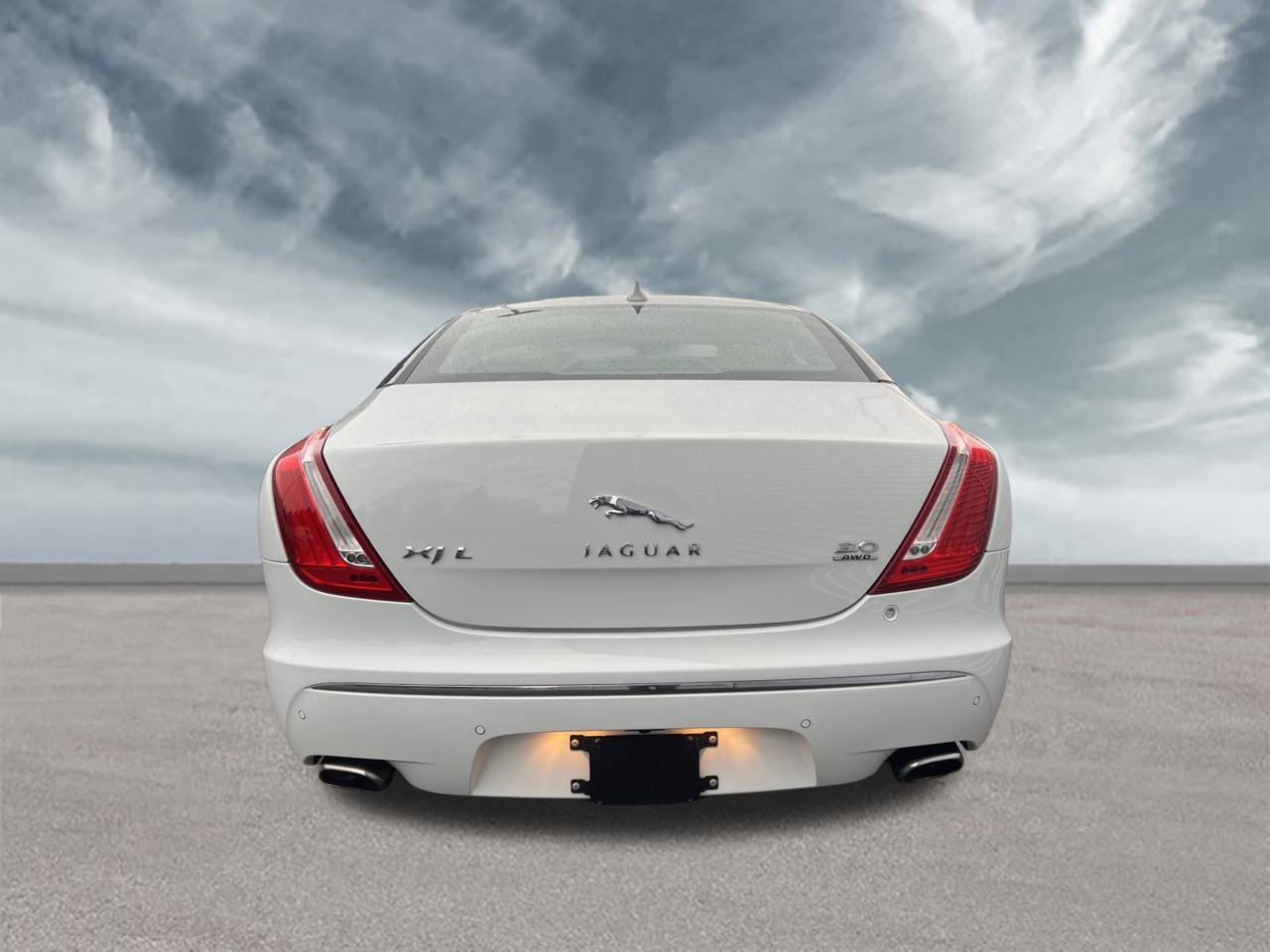 Used 2013 Jaguar XJ L Portfolio image 4