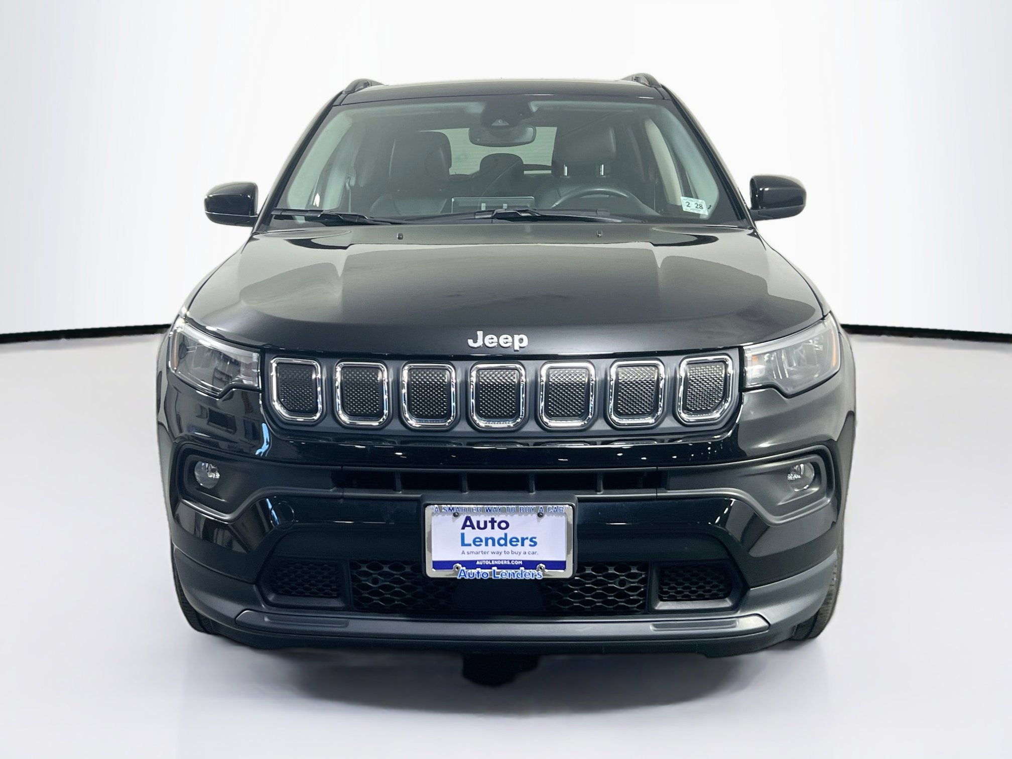 Used 2022 Jeep Compass Latitude w/ Sun and Sound Group image 2