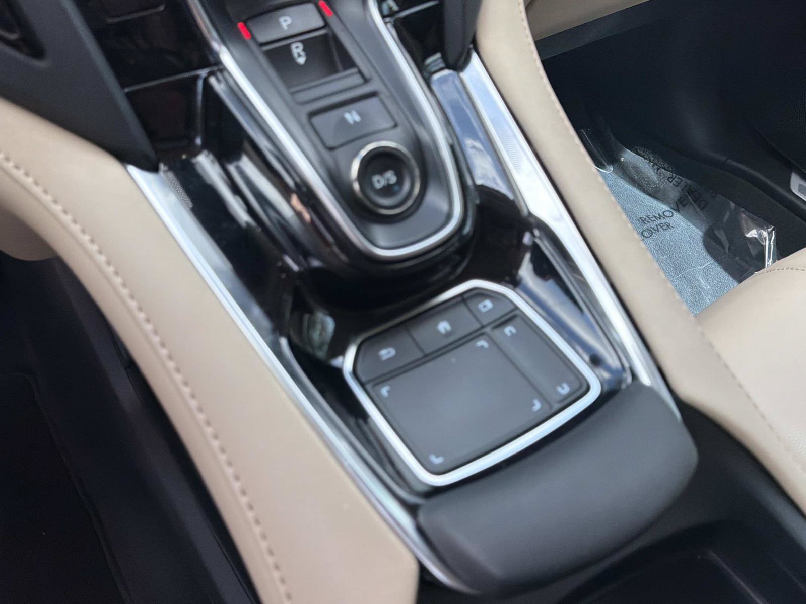 Used 2024 Acura RDX SH-AWD image 23
